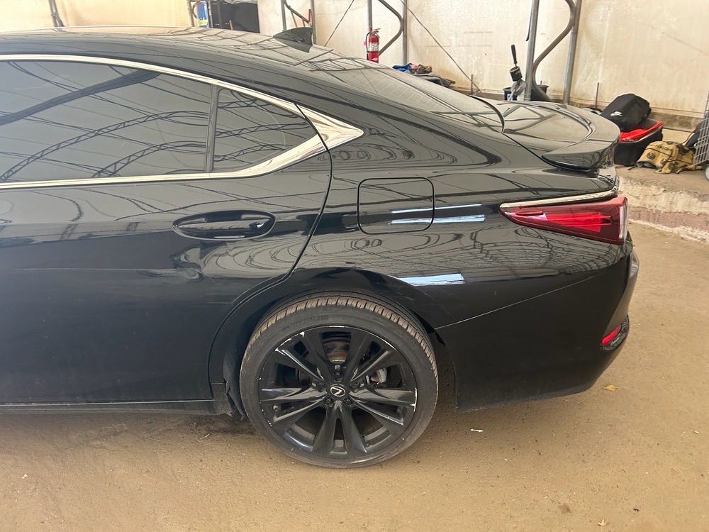 Car Image 2022 LEXUS ES