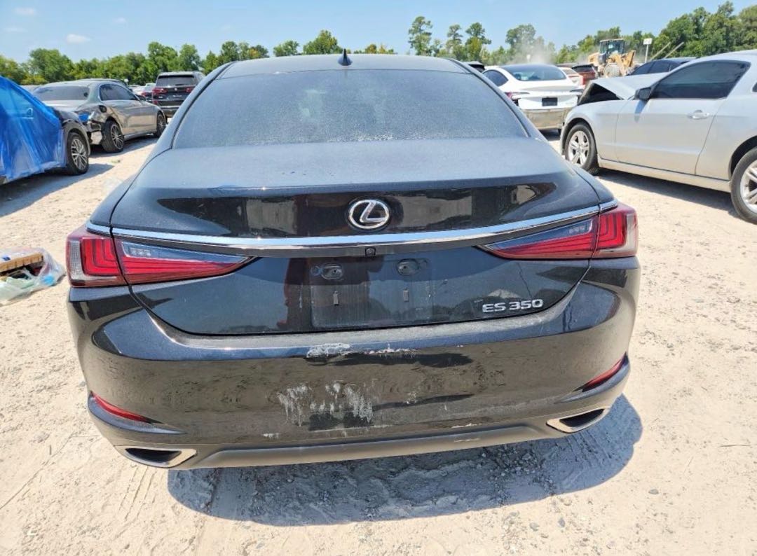 Car Image 2024 LEXUS ES