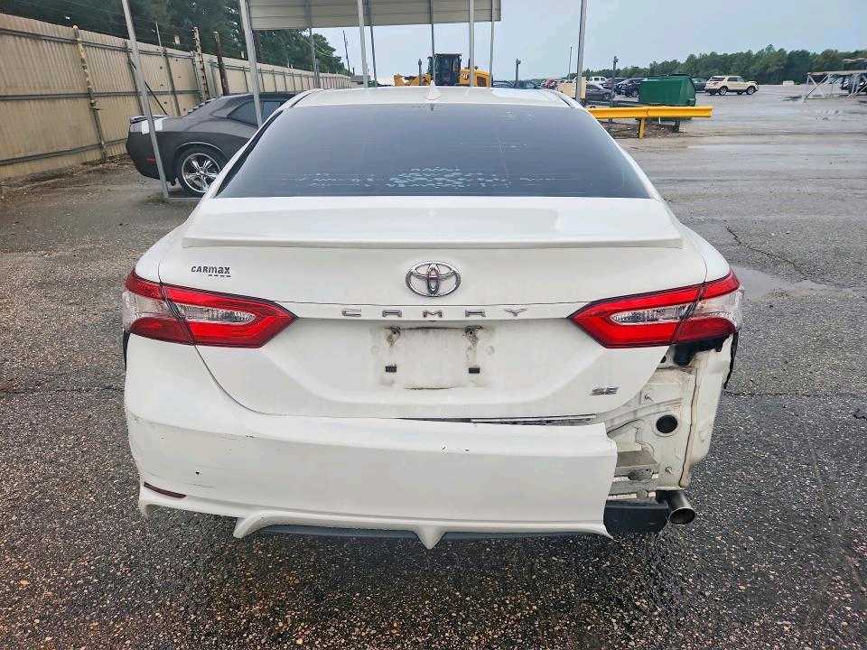 Car Image 2020 TOYOTA CAMRY