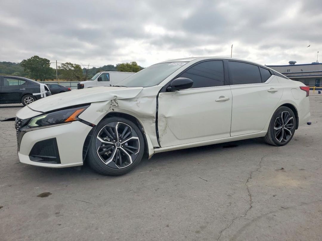 NISSAN ALTIMA SR 2025