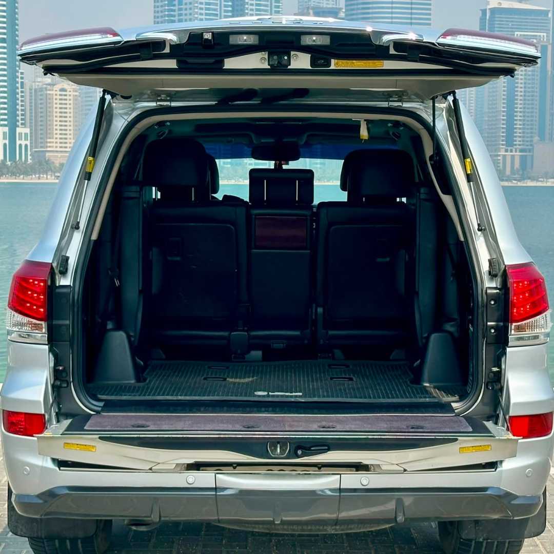 Car Image 2015 LEXUS LX