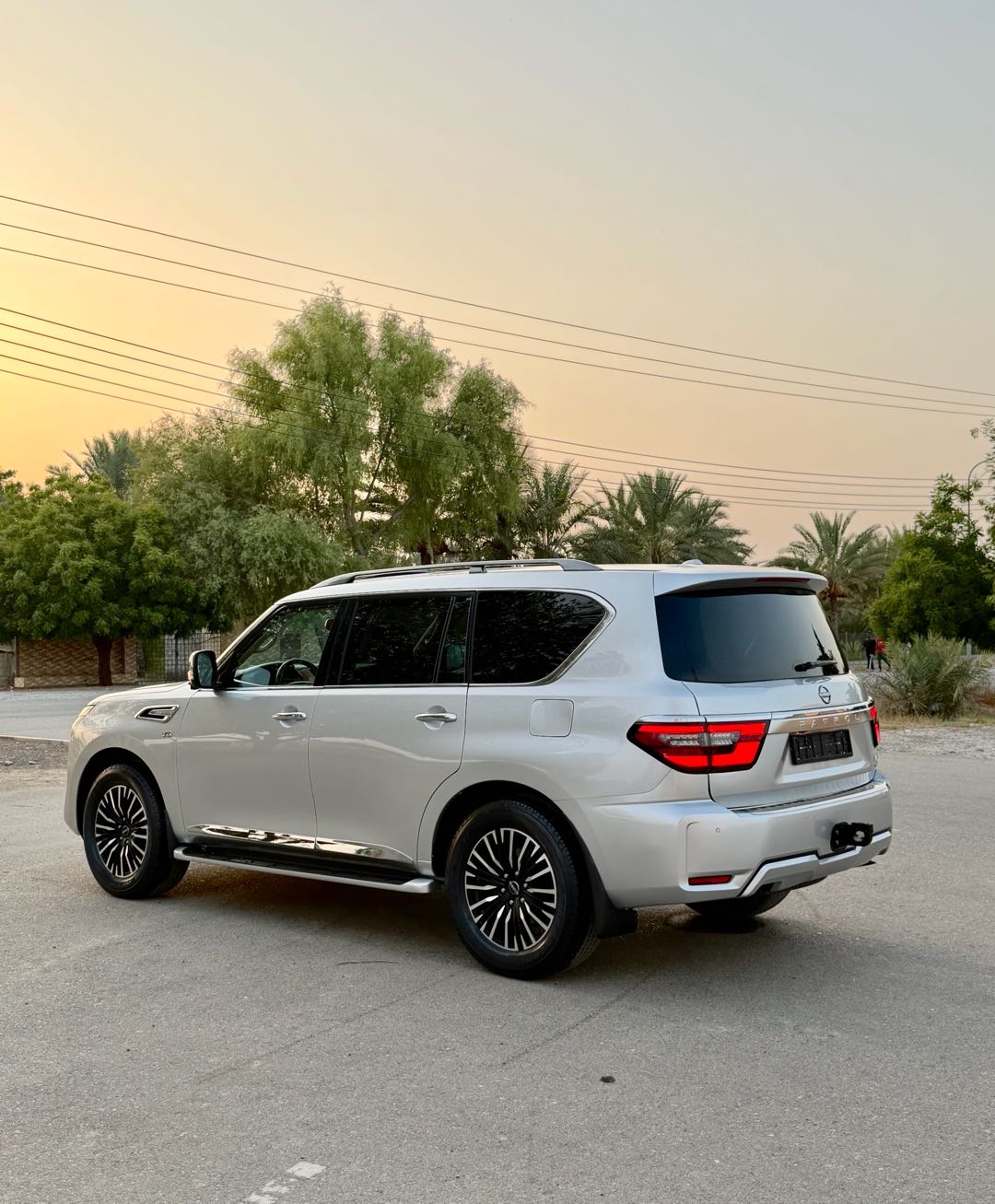 Car Image 2019 NISSAN ARMADA 