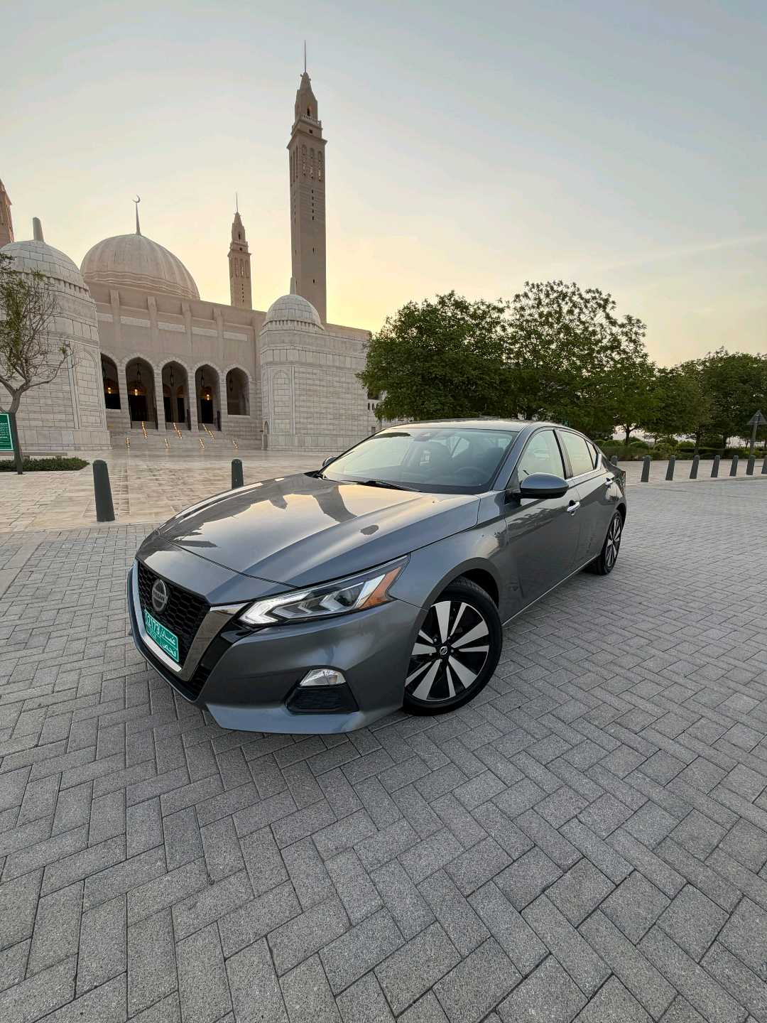 Car Image 2021 NISSAN ALTIMA SV