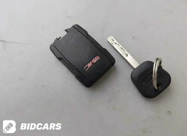 Car Image 2018 GMC YUKON