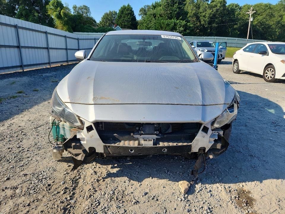 Car Image 2019 NISSAN ALTIMA