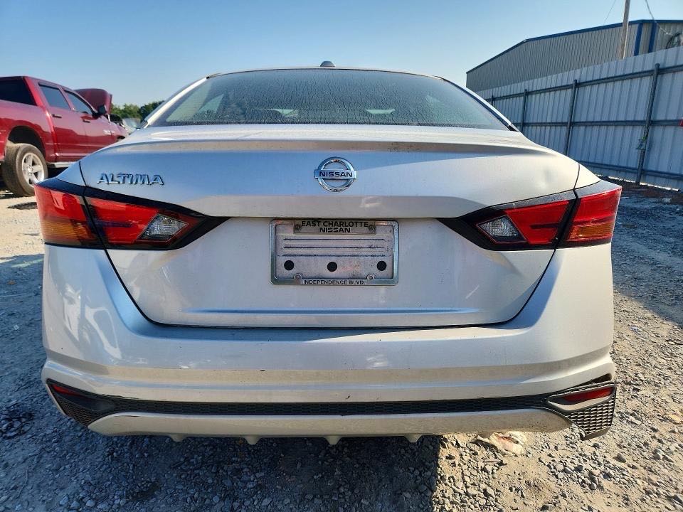 Car Image 2019 NISSAN ALTIMA