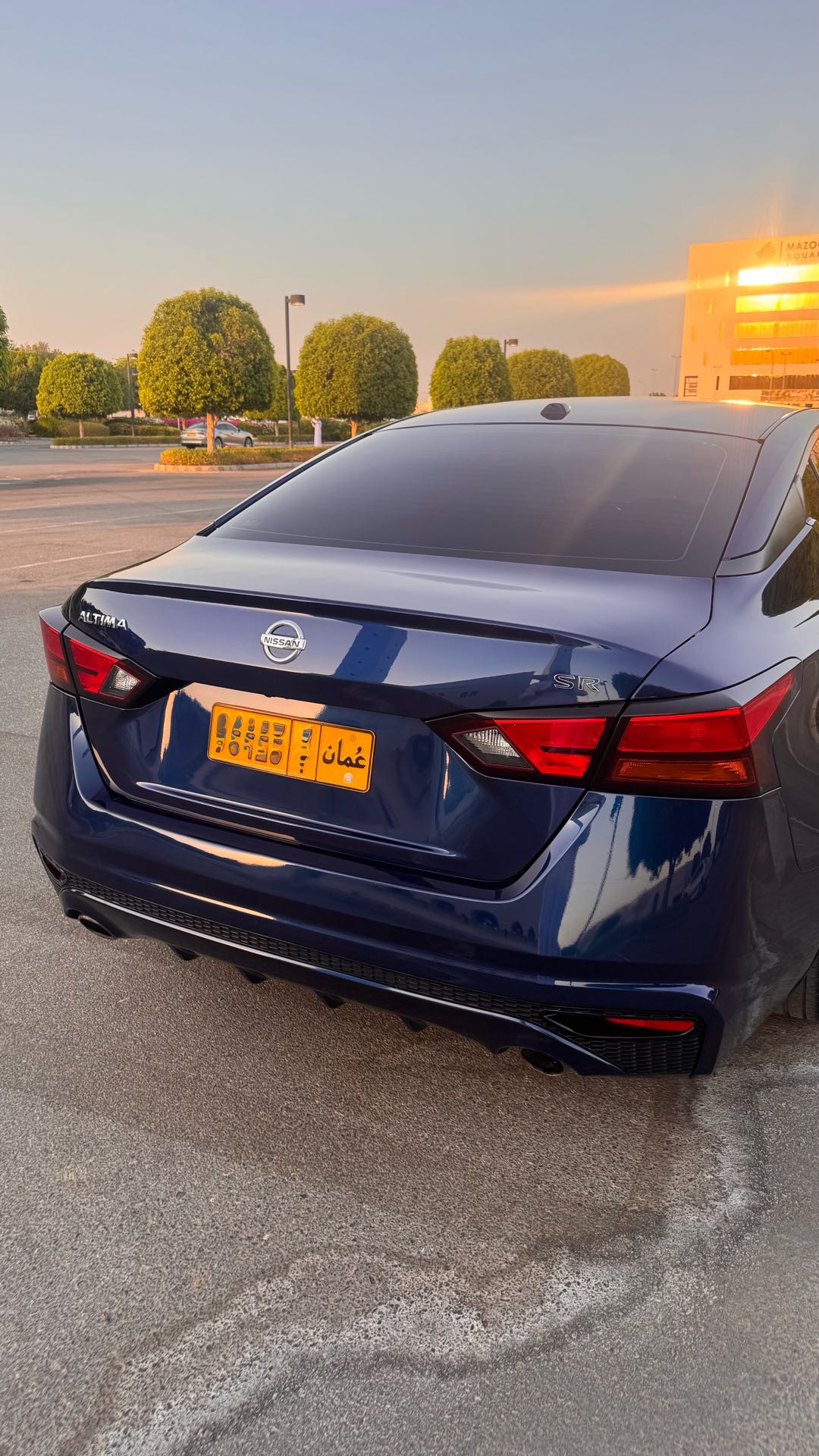 Car Image 2019 NISSAN ALTIMA SR