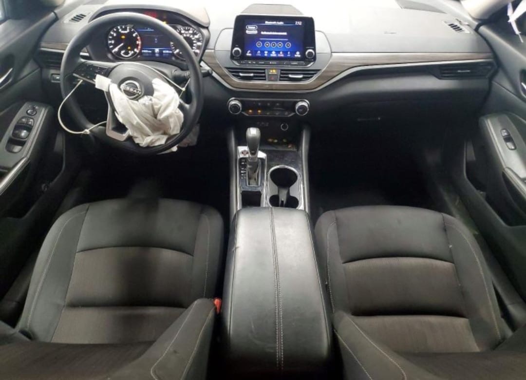 Car Image 2024 NISSAN ALTIMA