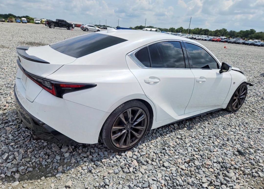 Car Image 2021 LEXUS IS