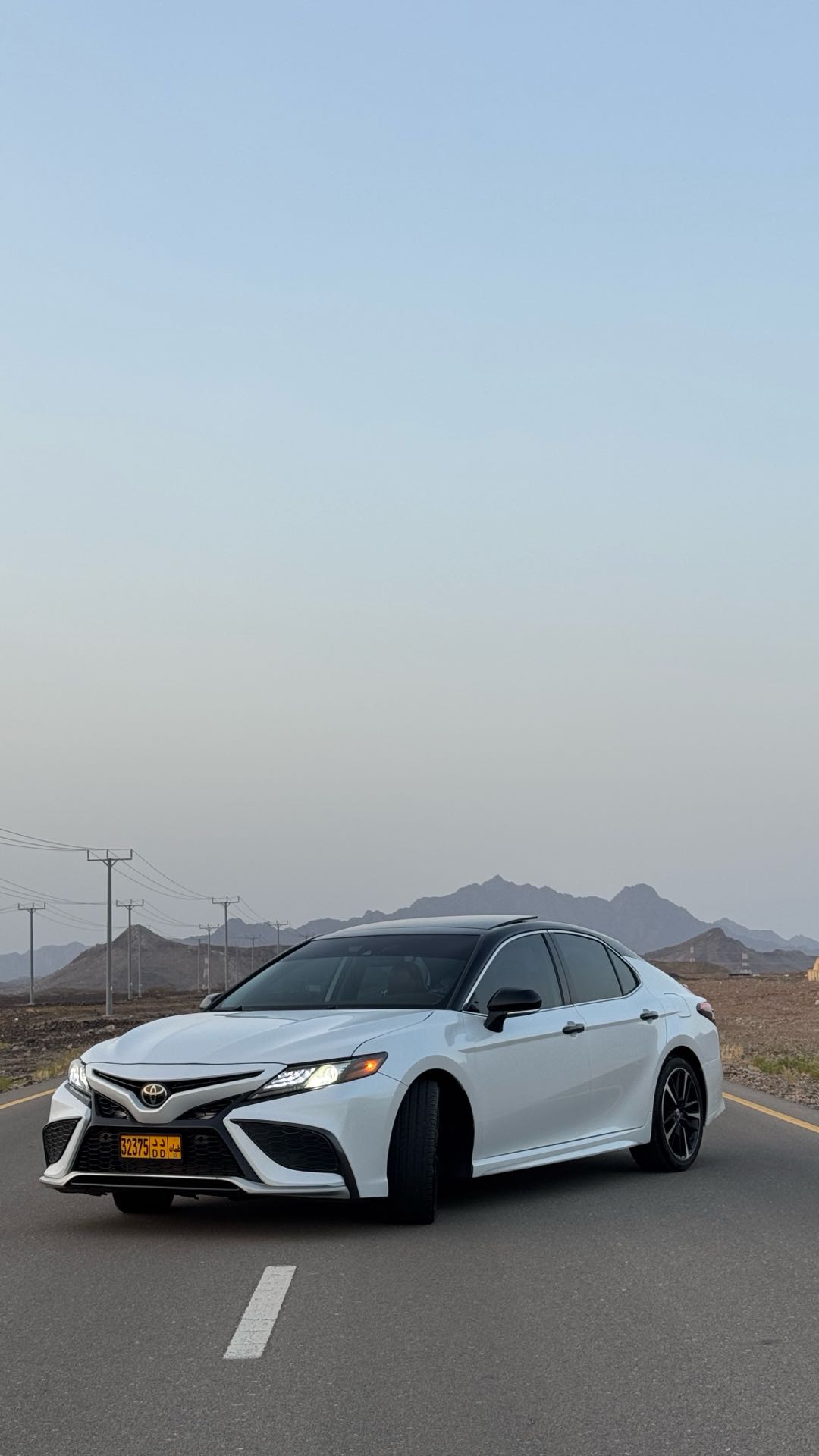 Car Image 2019 TOYOTA CAMRY XSE