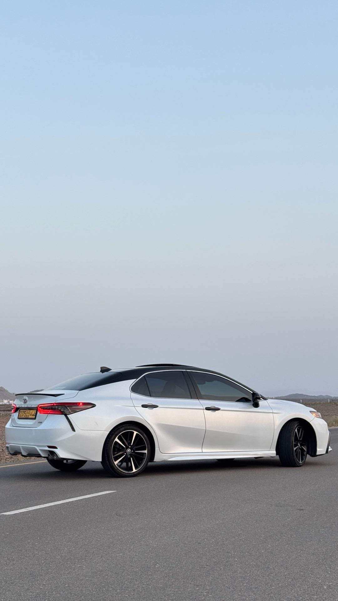 Car Image 2019 TOYOTA CAMRY XSE