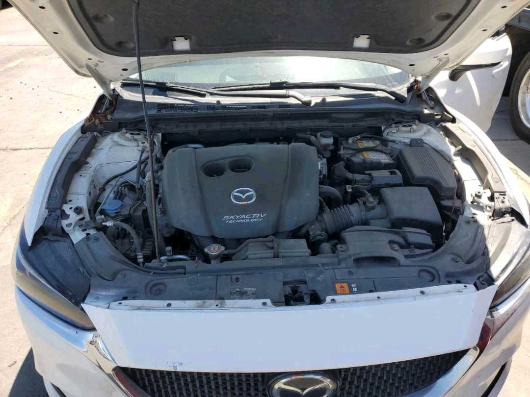 Car Image 2018 MAZDA 6