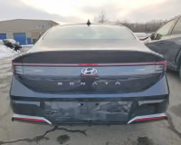Car Image 2025 HYUNDAI SONATA