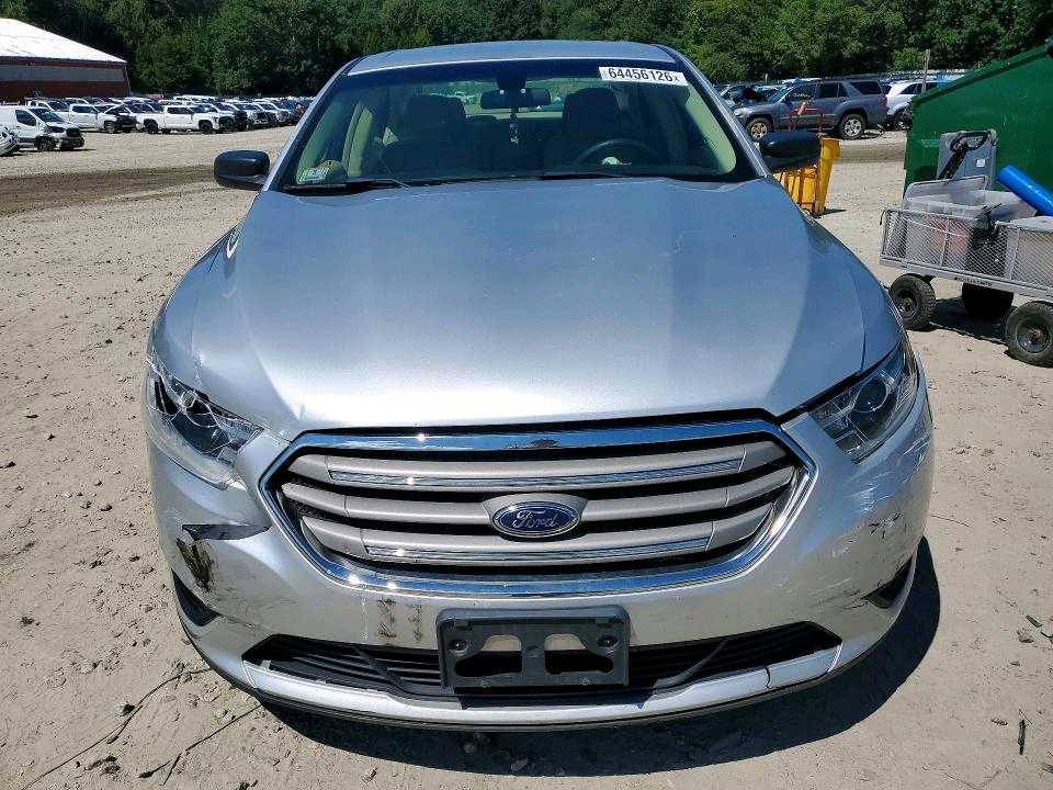 Car Image 2018 FORD TAURUS