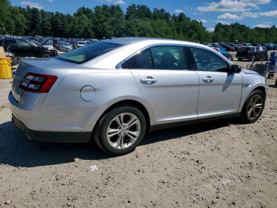 Car Image 2018 FORD TAURUS