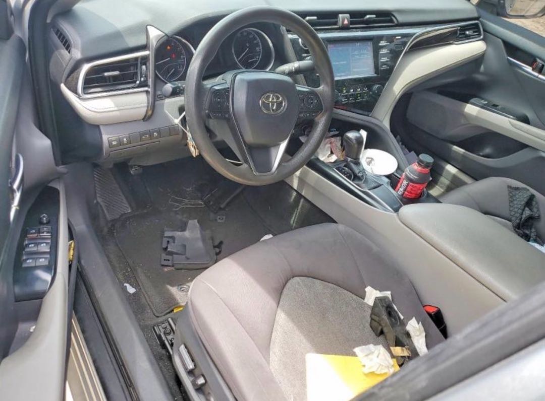 Car Image 2018 TOYOTA CAMRY