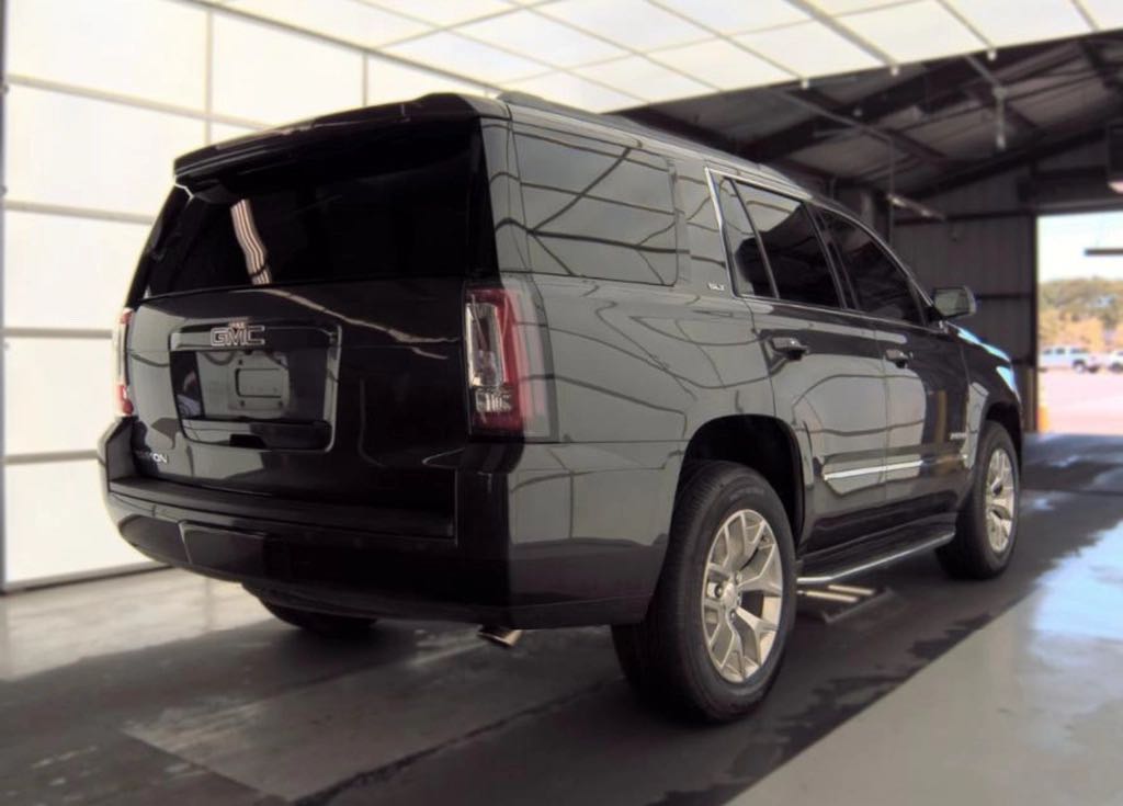 Car Image 2018 GMC YUKON