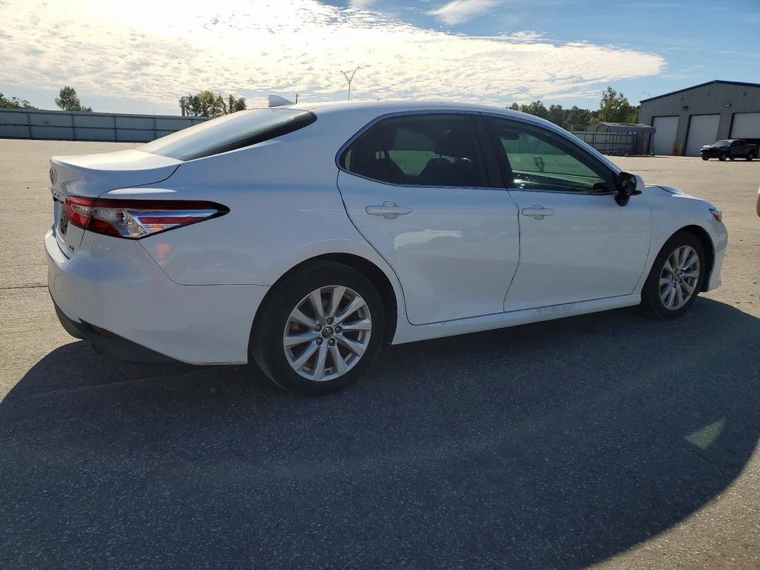 Car Image 2019 TOYOTA CAMRY