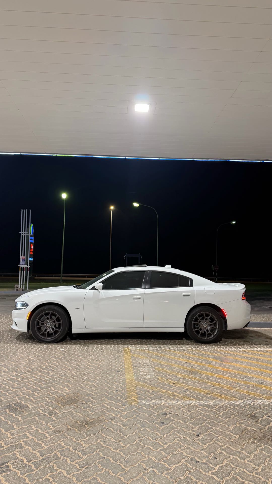 Car Image 2018 DODGE CHARGER GT