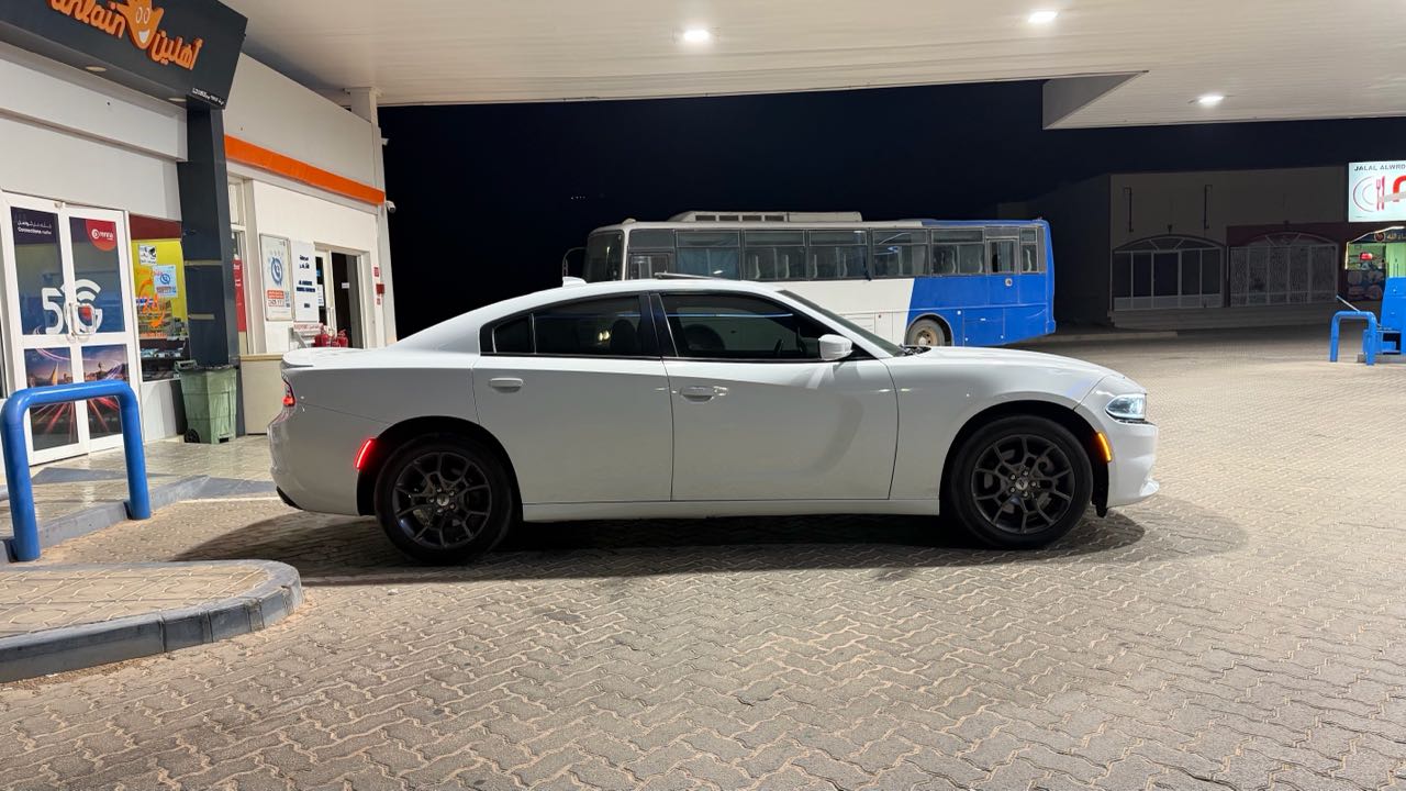 Car Image 2018 DODGE CHARGER GT
