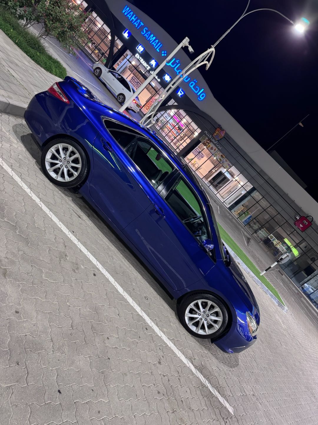 Car Image 2015 TOYOTA CAMRY XSE