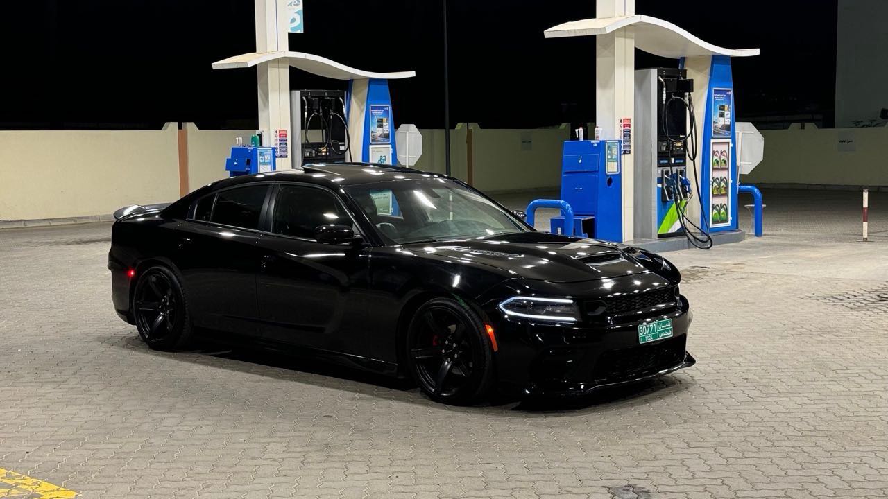 Car Image 2019 DODGE CHARGER SXT