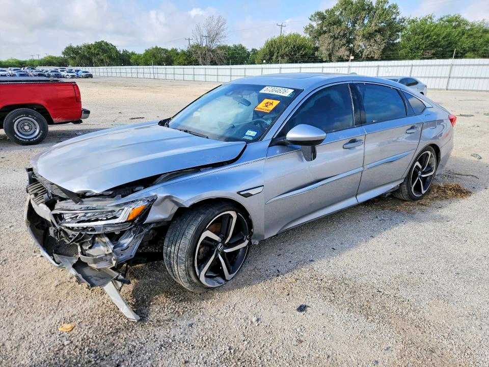 Car Image 2018 HONDA ACCORD
