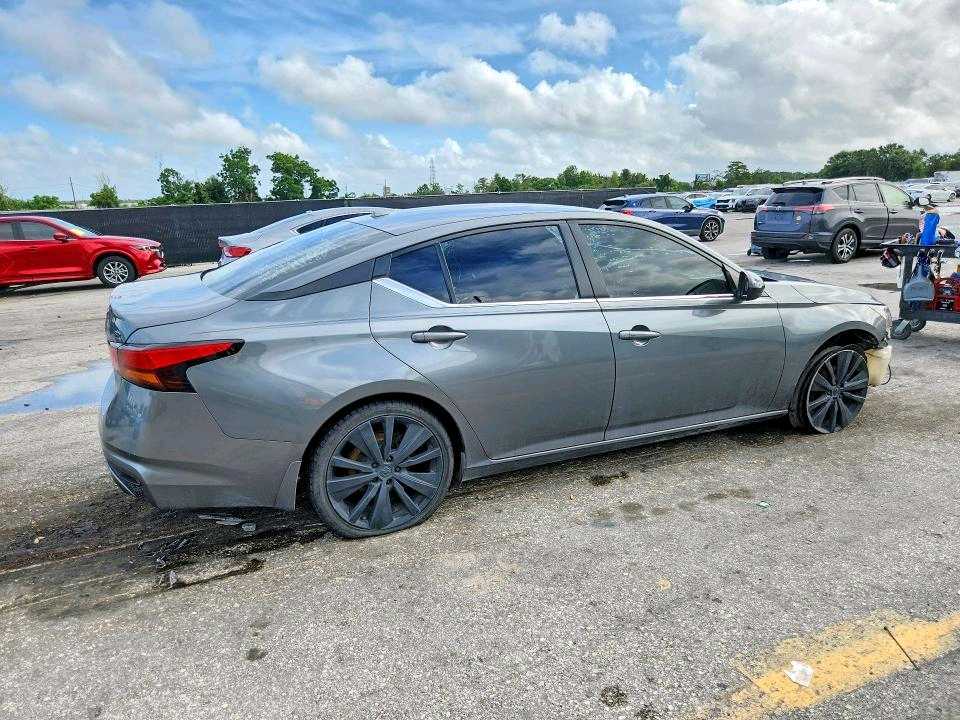Car Image 2019 NISSAN ALTIMA
