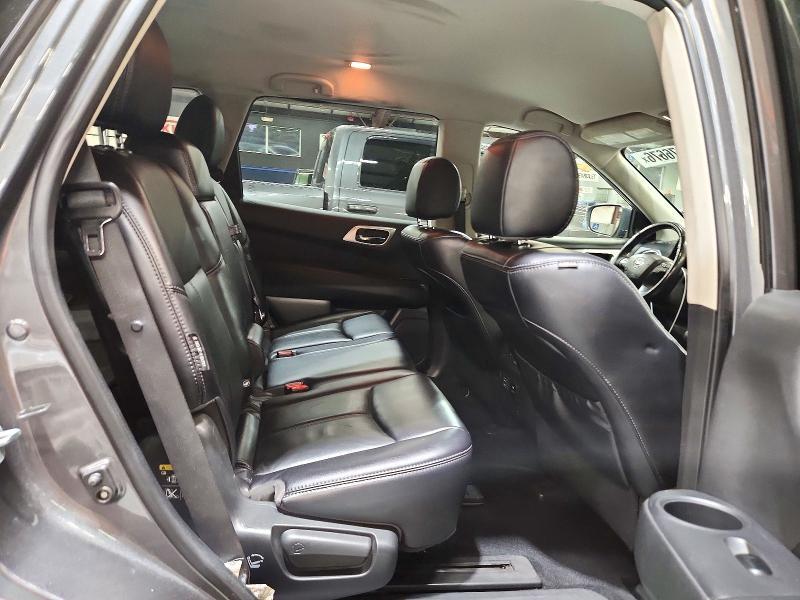 Car Image 2018 NISSAN PATHFINDER
