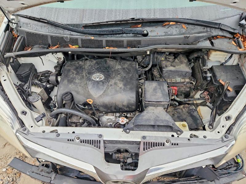 Car Image 2018 TOYOTA SIENNA