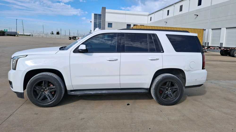 Car Image 2019 GMC YUKON