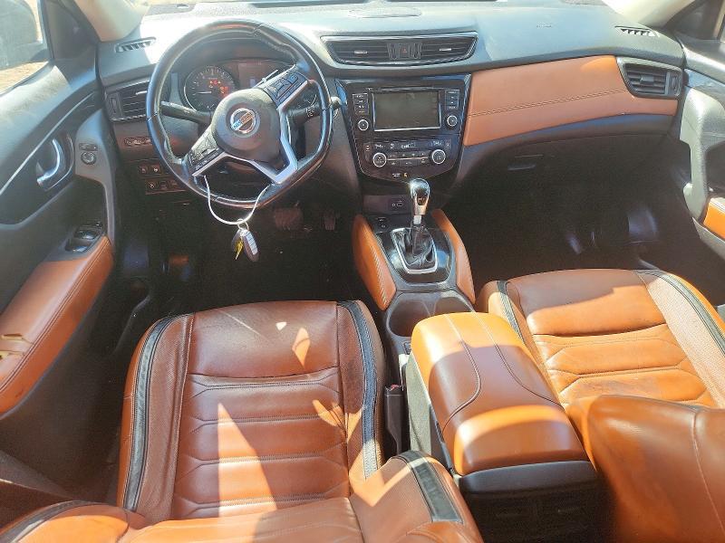 Car Image 2018 NISSAN ROGUE