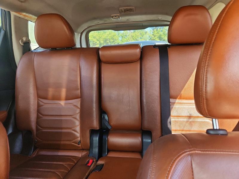 Car Image 2018 NISSAN ROGUE