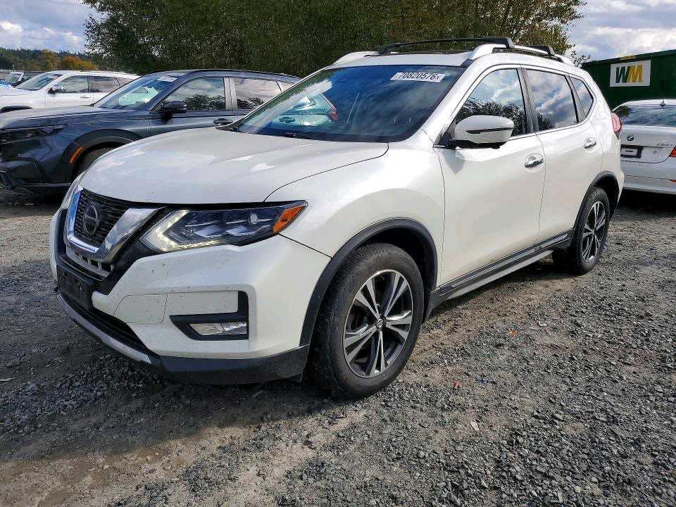 Car Image 2018 NISSAN ROGUE