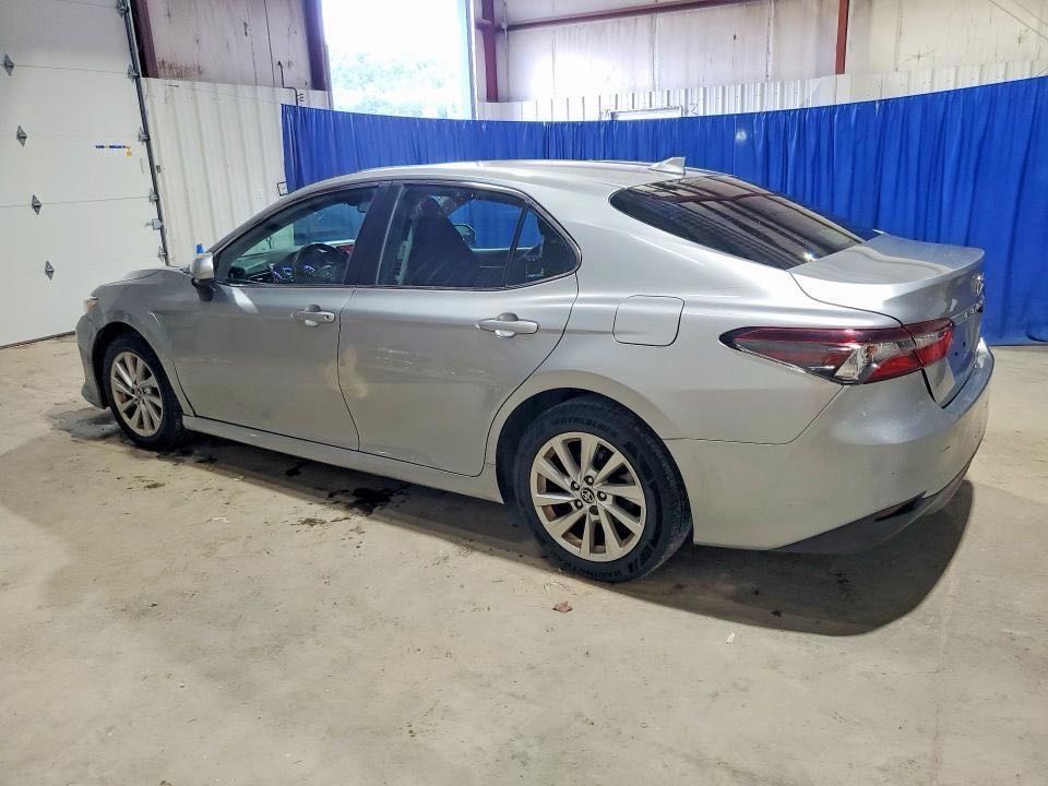 Car Image 2021 TOYOTA CAMRY