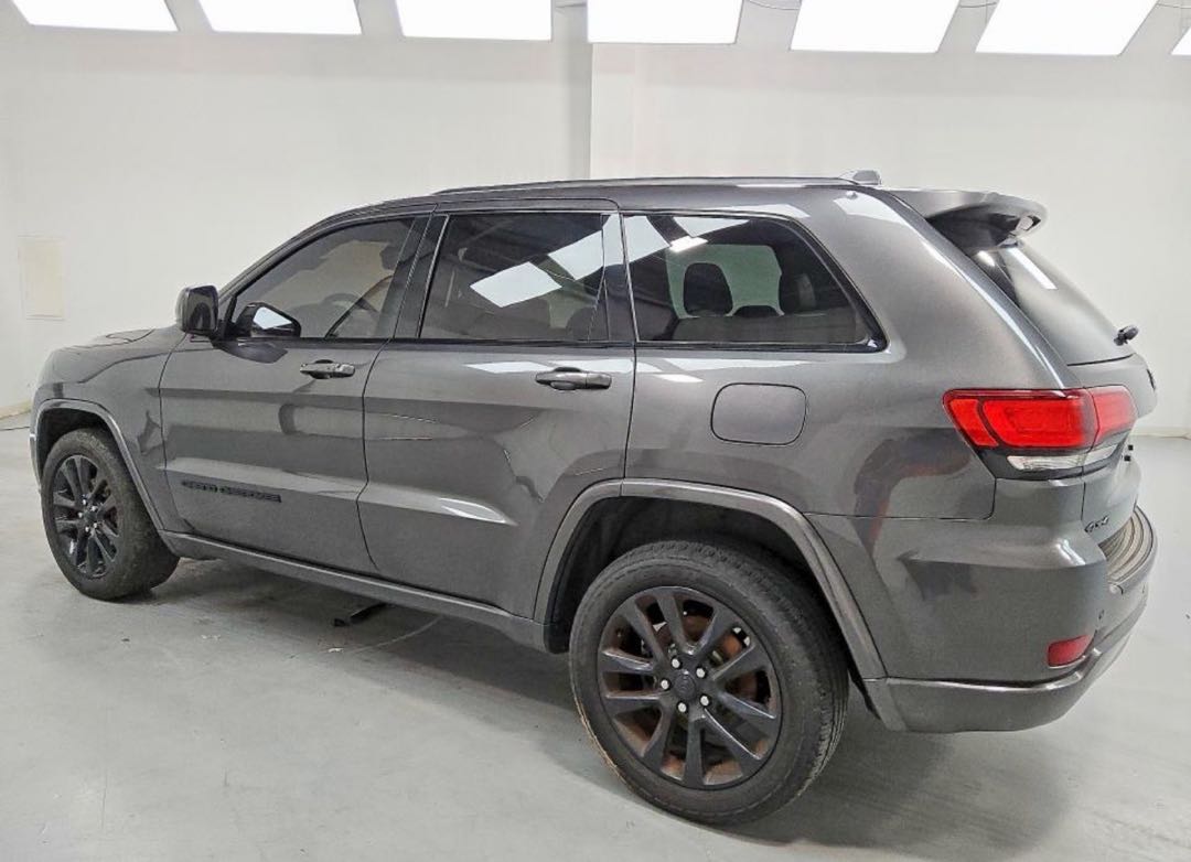Car Image 2019 JEEP GRAND CHEROKEE