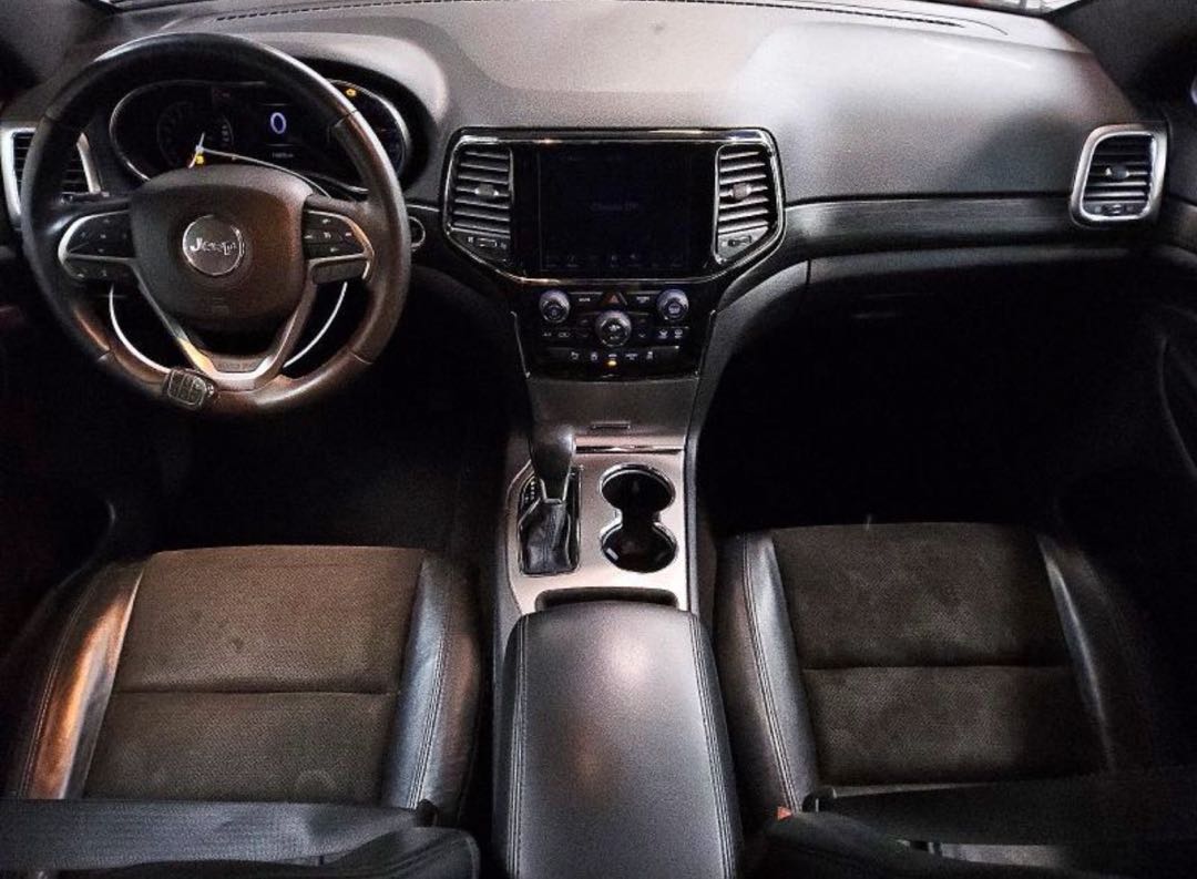 Car Image 2019 JEEP GRAND CHEROKEE