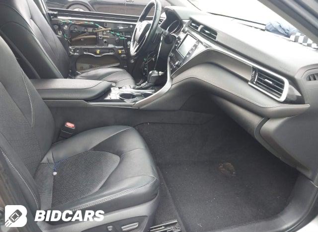 Car Image 2018 TOYOTA CAMRY