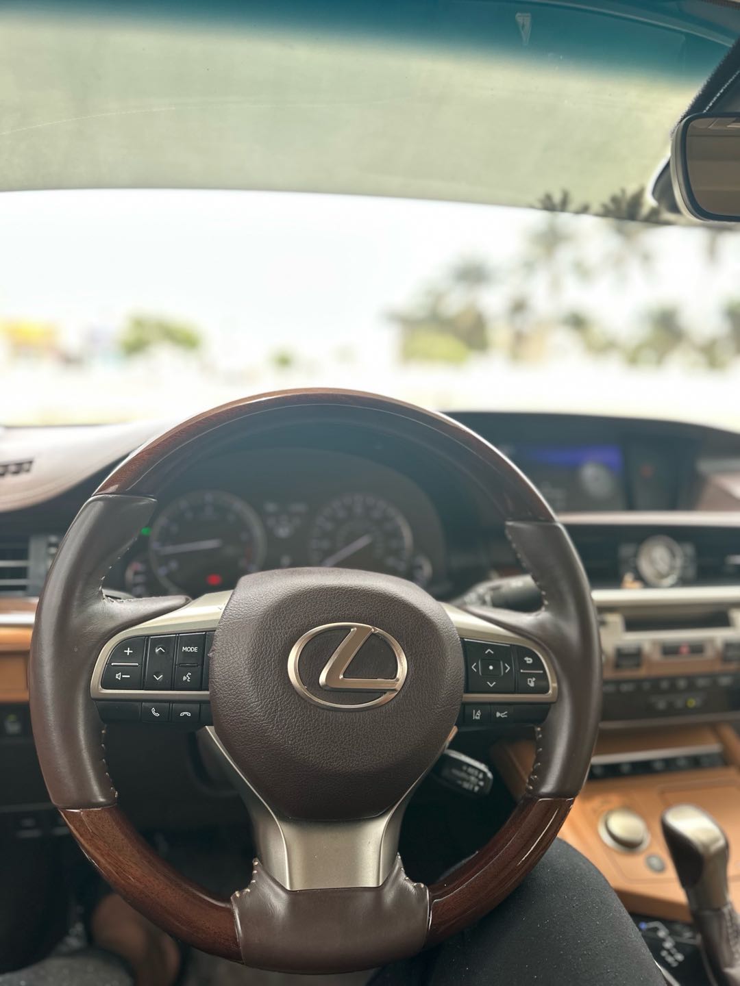 Car Image 2017 LEXUS ES 350