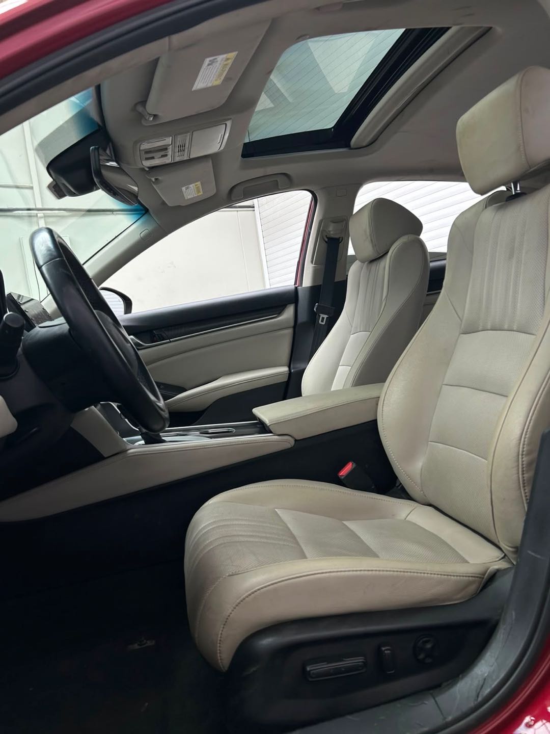 Car Image 2021 HONDA ACCORD EXL
