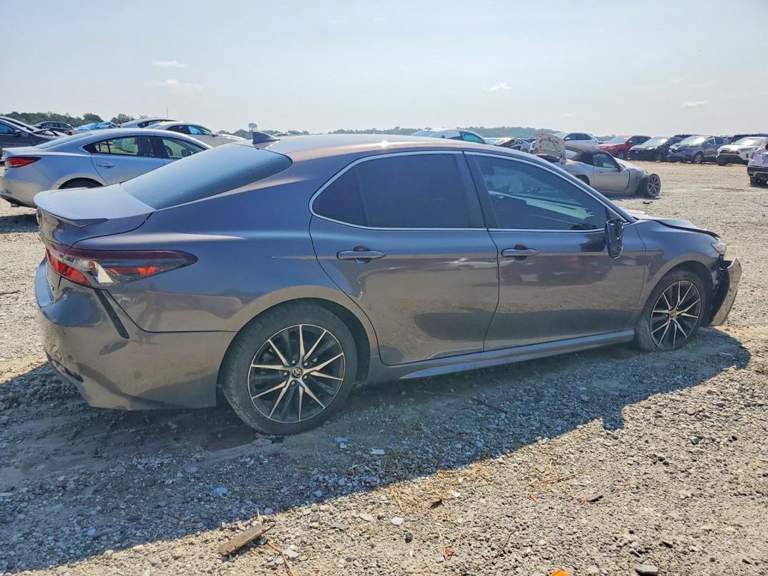 Car Image 2022 TOYOTA CAMRY