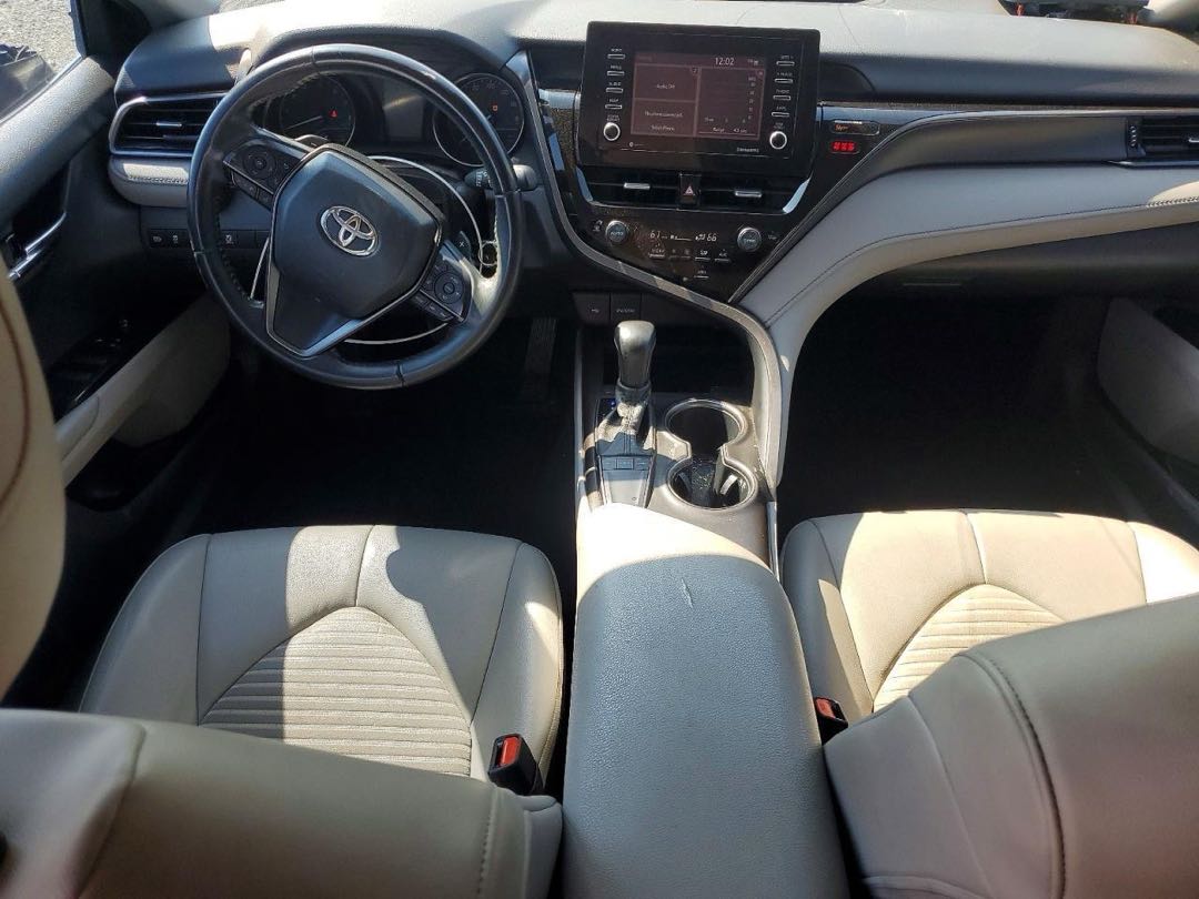 Car Image 2022 TOYOTA CAMRY