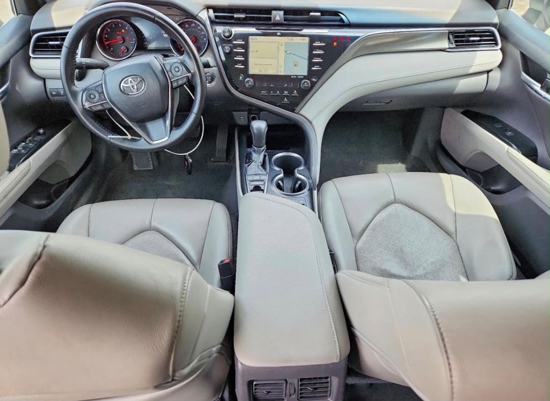 Car Image 2019 TOYOTA CAMRY
