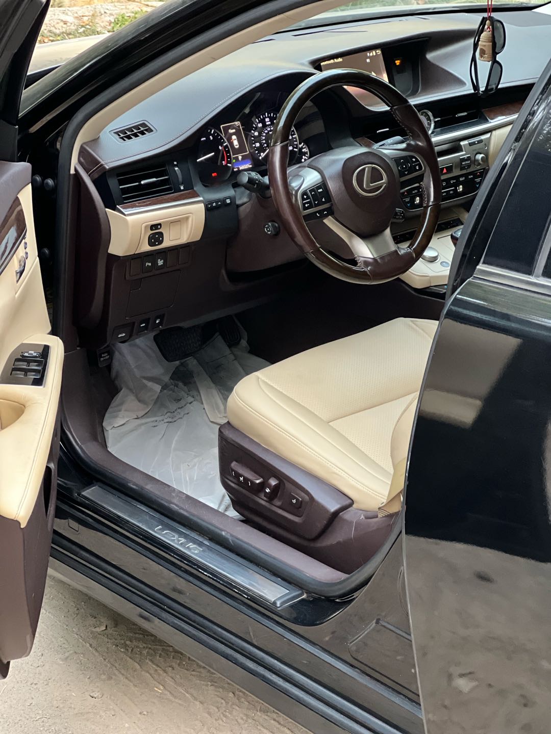 Car Image 2016 LEXUS ES 350