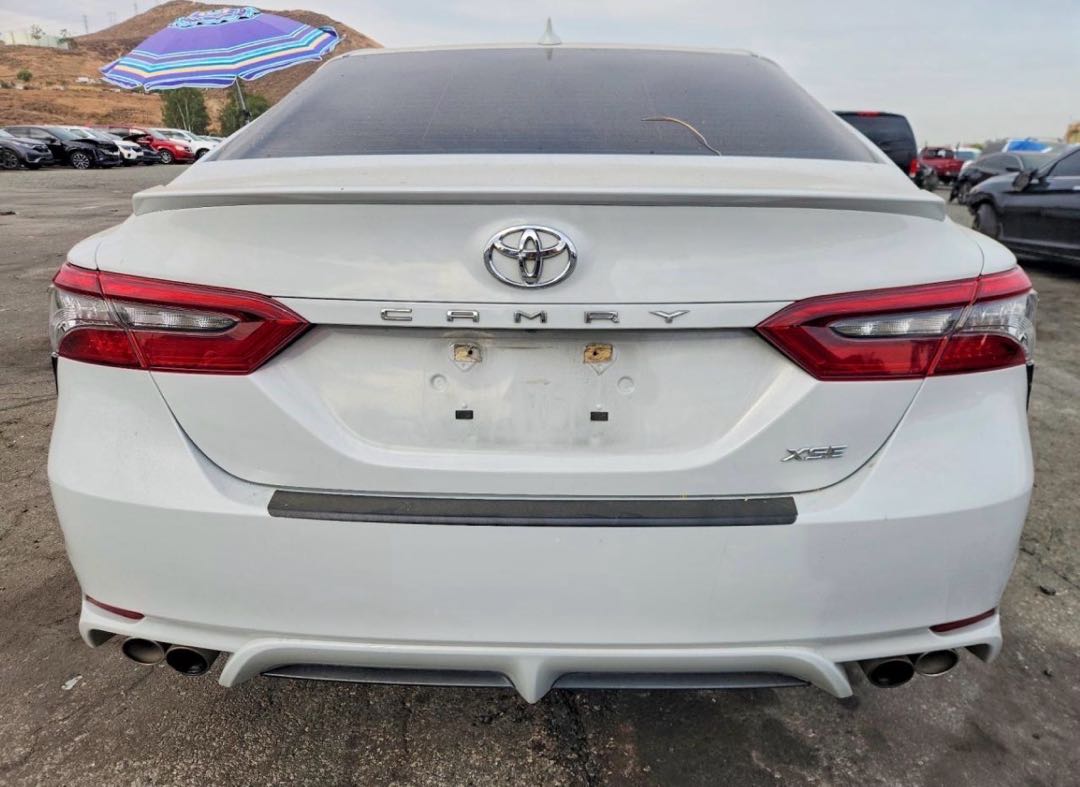 Car Image 2022 TOYOTA CAMRY