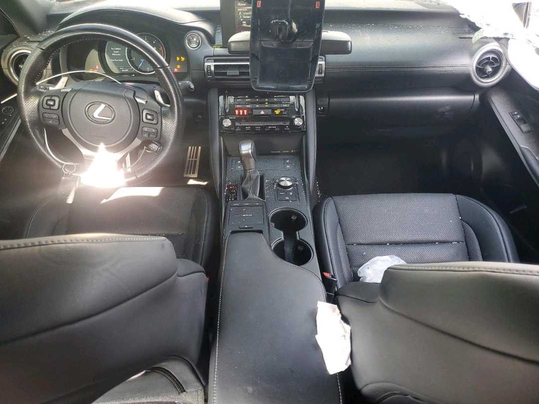 Car Image 2022 LEXUS IS