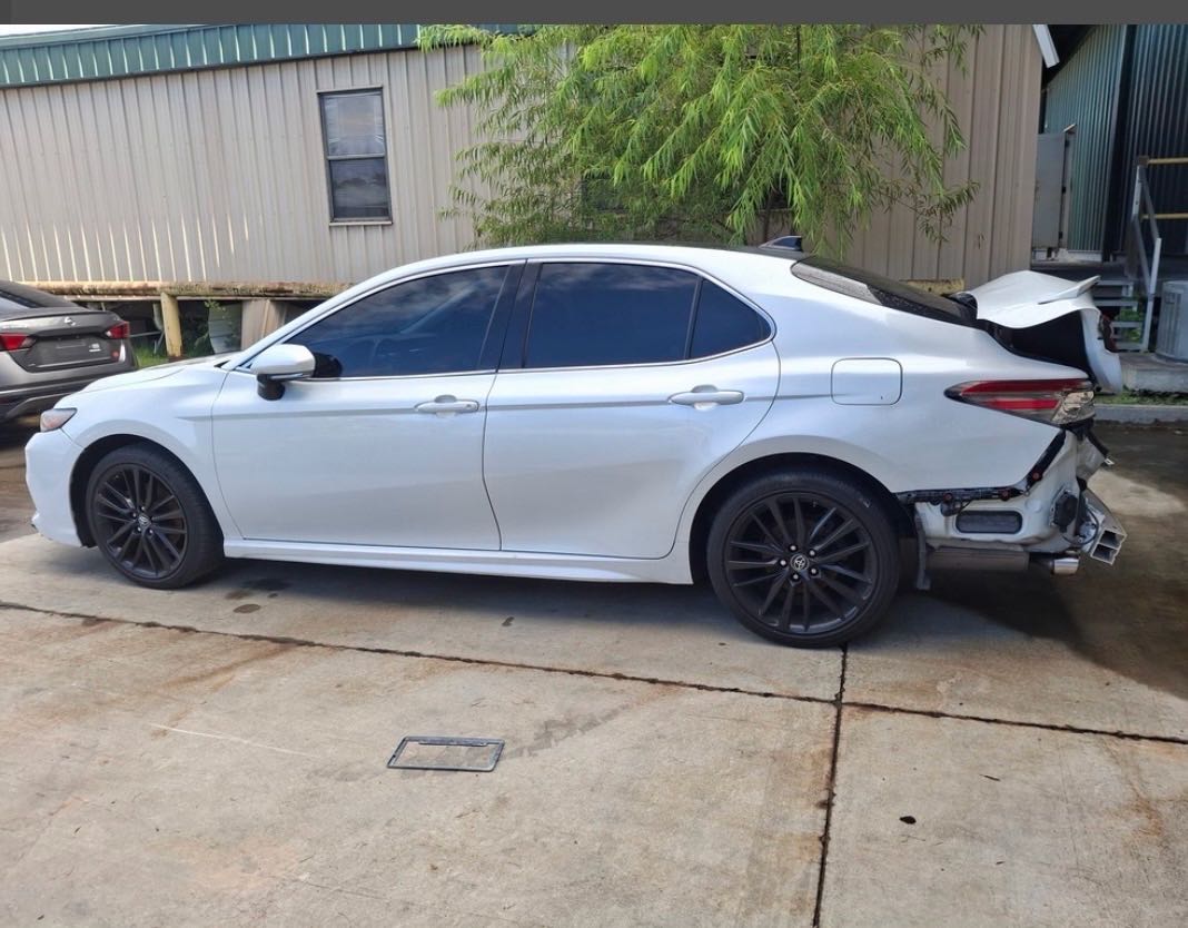 Car Image 2019 TOYOTA CAMRY