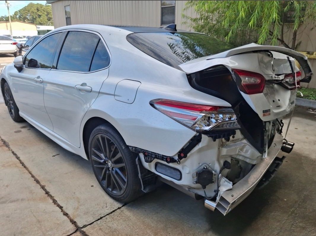 Car Image 2019 TOYOTA CAMRY