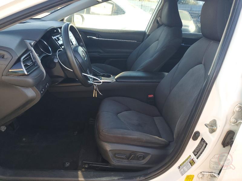 Car Image 2019 TOYOTA CAMRY