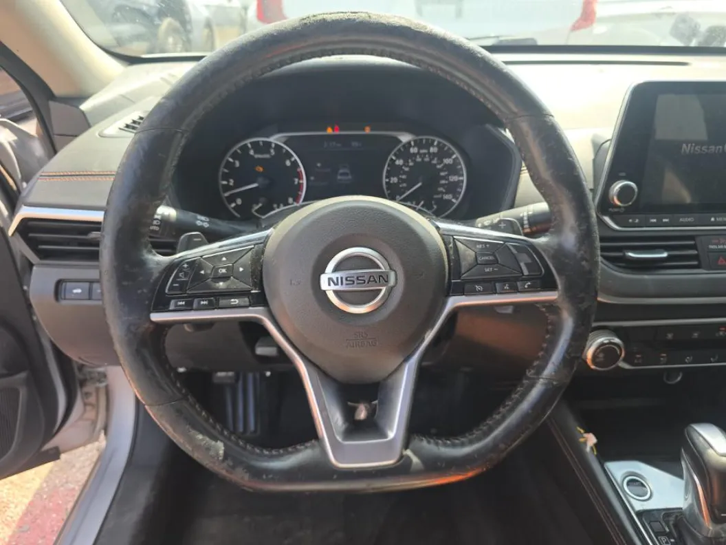 Car Image 2019 NISSAN ALTIMA